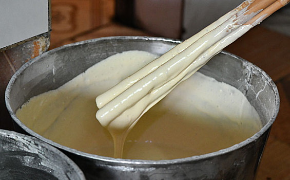 贵州省级非物质文化遗产的遵义鸡蛋糕制作技艺