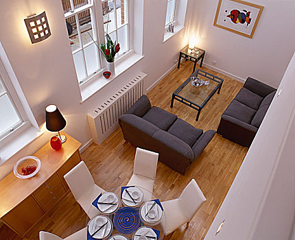 俯视,现代,打开,生活空间,木地板,沙发,圆,玻璃,餐桌,软垫,椅子