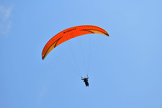 博卡拉滑翔伞