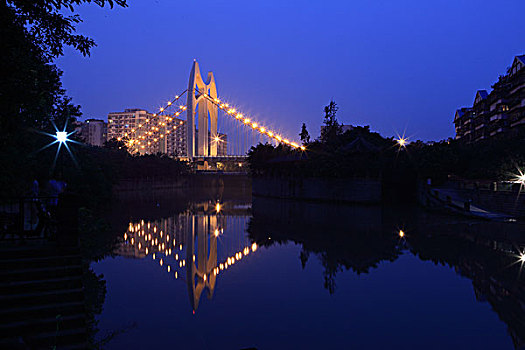 清水河大桥夜景