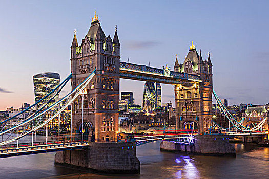 英格兰,伦敦,塔桥,城市天际线