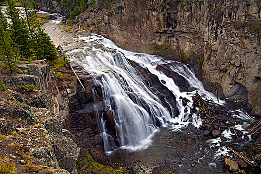 长臂猿瀑布,黄石国家公园,世界遗产,蒙大拿,美国