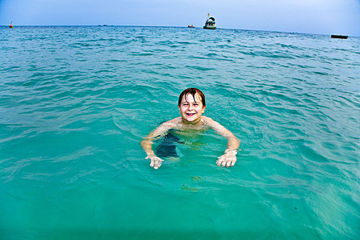 男孩,游泳,温馨,清晰,海洋,享受,度假