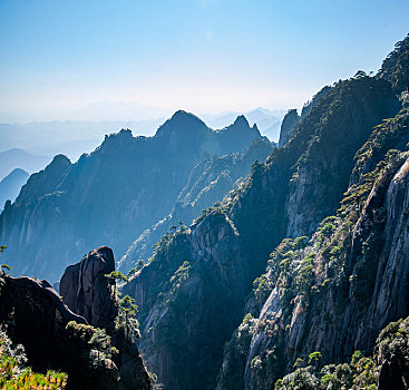 江西上饶三清山玉京峰群山