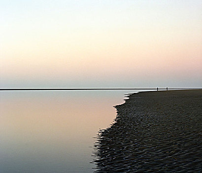 安静,岛屿