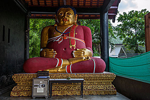 泰国清迈古城契迪龙寺,wat,chedi,luang,偏殿佛塔,卧佛