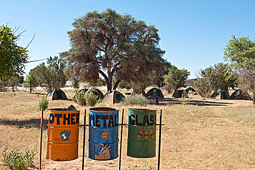 再循环,垃圾箱,营地,塞斯瑞姆,纳克鲁福特公园,中心,纳米比沙漠,纳米比亚,非洲
