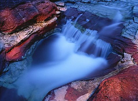 红岩峡谷,瓦特顿湖国家公园,艾伯塔省,加拿大