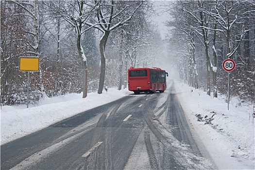 巴士,冬天