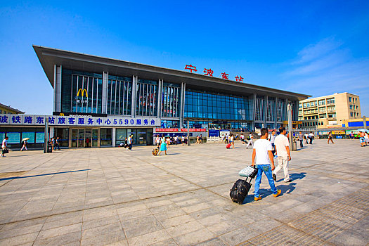 宁波,火车东站,建筑,外景,广场,天空