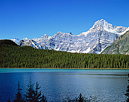 落基山脉,瀑布,湖,班芙国家公园,加拿大