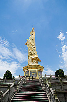 番禺莲花山南海观音