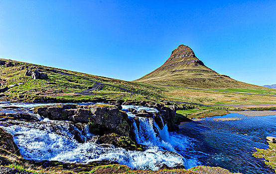 冰岛斯奈山半岛教会山草帽山自然风光