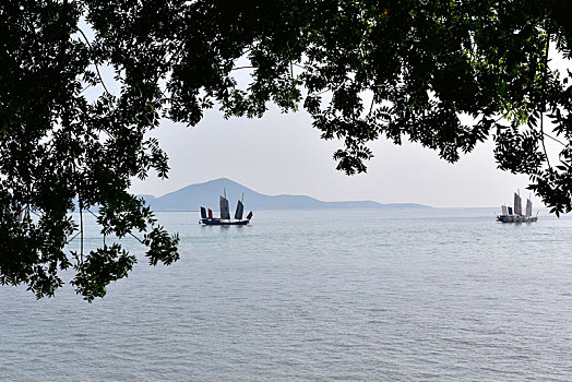 无锡太湖上的帆船