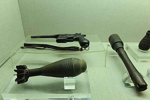 广西百色起义纪念馆内景武器展品