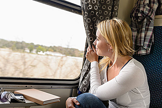 女人,列车,旅行,看窗外