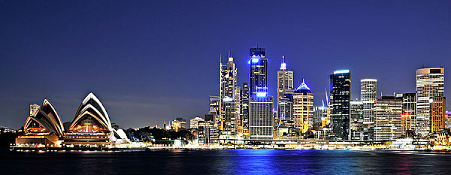 全景,悉尼,小湾,悉尼歌剧院,环形码头,港口,天际线,中央商务区,夜晚,新南威尔士,澳大利亚