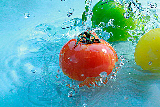西红柿,水中