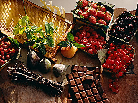夏季水果,巧克力,香草豆荚