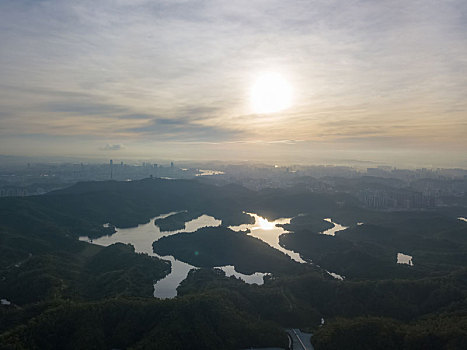 清晨惠州红花湖景区日出航拍风光