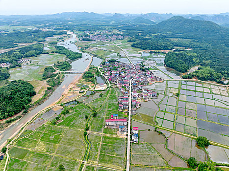 江西金溪,山村田园美