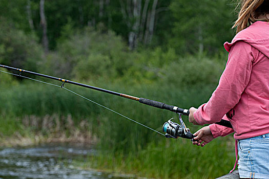 腰部,女孩,钓鱼,赖丁山国家公园,曼尼托巴,加拿大