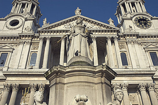 英格兰,伦敦,圣保罗大教堂,仰视,女王,雕塑,正面