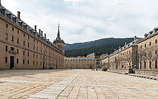 圣劳伦佐皇宫修道院