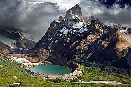 攀升,泻湖,洛斯格拉希亚雷斯国家公园,巴塔哥尼亚,阿根廷