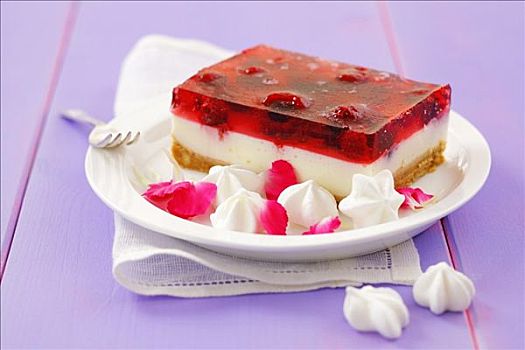 芝士蛋糕,树莓冻,蛋白甜饼