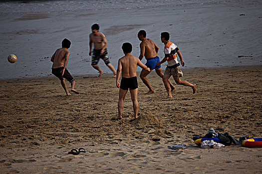 沙滩足球,海滨浴场