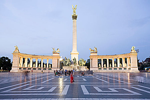 英雄广场,黎明,布达佩斯,匈牙利,东欧