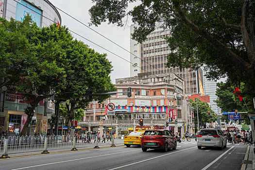 阴天的羊城广州中山路北京路步行街附近建筑