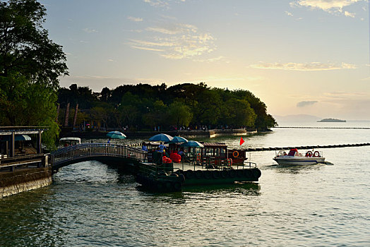 无锡太湖鼋头渚的码头