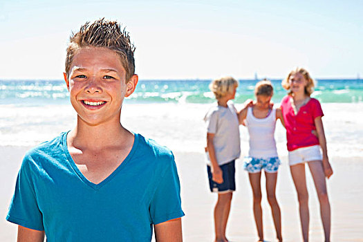 青少年,海滩,男孩,前景,菲尼斯泰尔,布列塔尼半岛,法国,欧洲