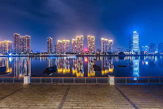 福建省福州市城区闽江外滩高楼建筑环境景观