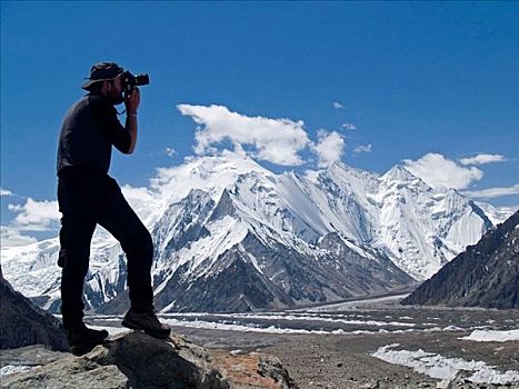 山,摄影师,动作,远眺,高,顶峰,喀喇昆仑,山脉,巴基斯坦