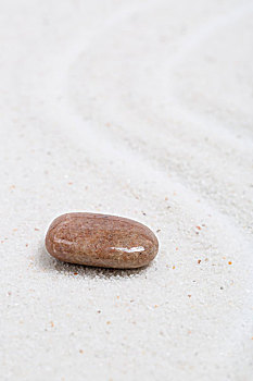 禅,白色的沙子和石头