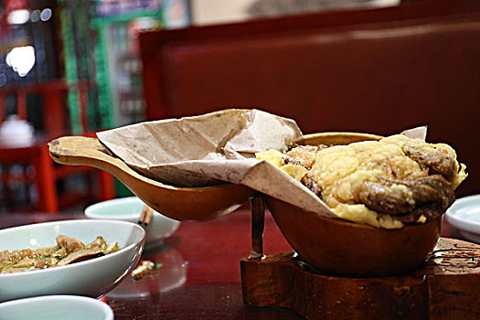 西安美食葫芦鸡