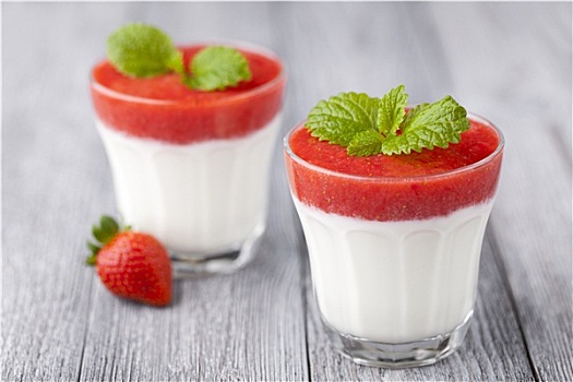 草莓,酸奶,甜点