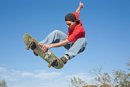 年轻,男人,跳跃,滑板