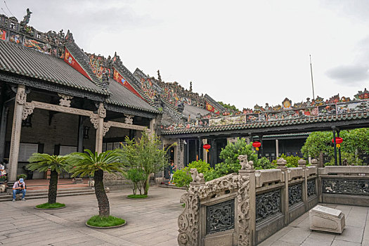 羊城广州阴天的陈家祠古建筑群特写