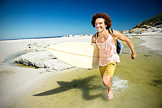 男青年,海滩,跑,冲浪板