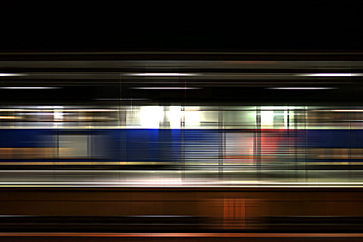 站台,车站,夜晚,座椅,玻璃,分隔,墙壁,列车