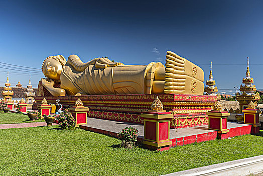 巨大,金色,倚靠,睡觉,佛像,靠近,寺院,庙宇,万象,老挝