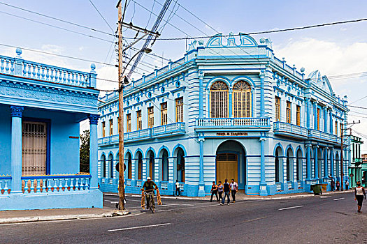 彩色,殖民建筑,人,街上,古巴