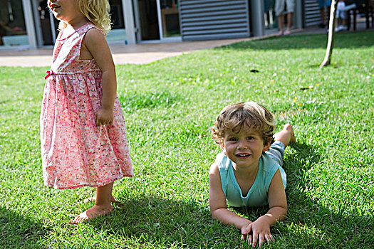 男孩,玩,草坪,姐妹