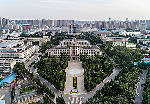 东北大学