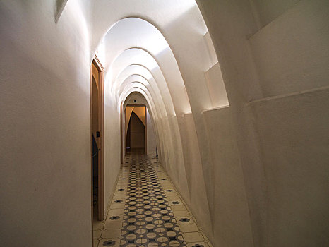 西班牙装饰走廊