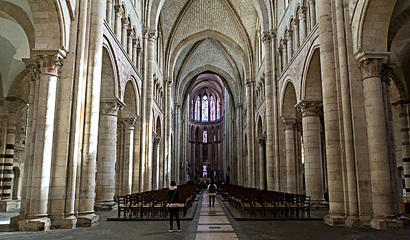 法国勒芒圣朱利安大教堂